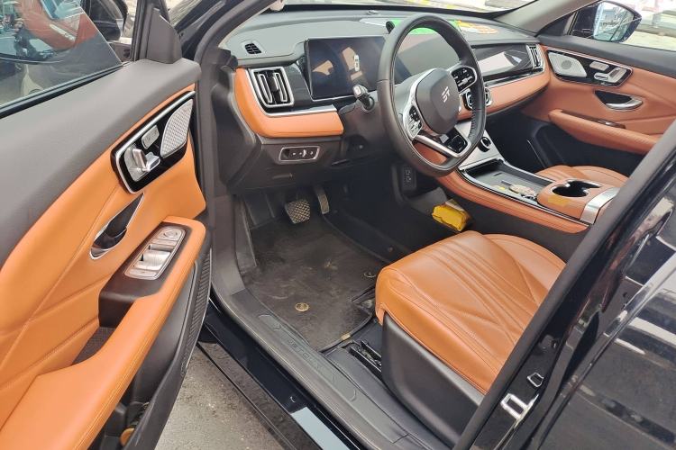 Used JETOUR Shanhai L7 2024 1.5T 120 km ULTRA 5-seater