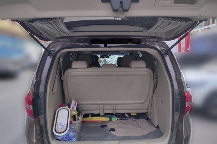 Used Buick GL8 2018 28T Luxury Model China VI Standard Trunk