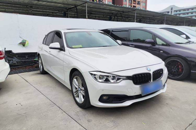 Used BMW 3 Series 2016 320i Fashion Model
