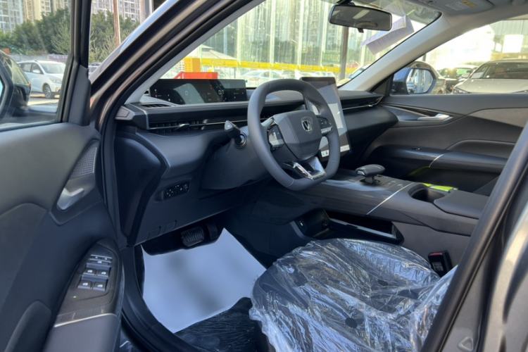 Used CHANGAN Eado 2025 Blue Whale 1.5T 500Bar Prestige Model
