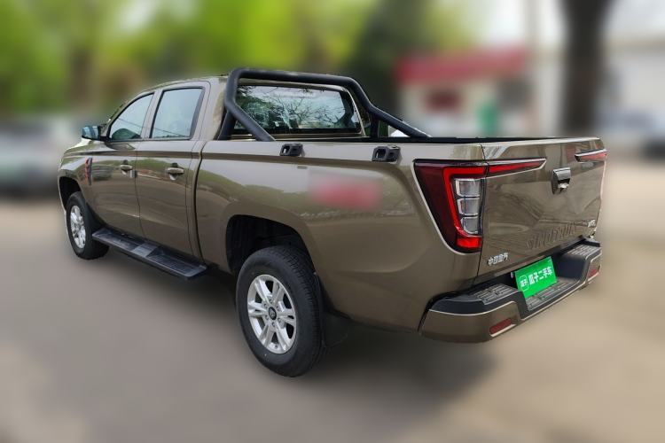 Used Sinotruk BOLDEN 2024 Commercial 2.0T Manual Diesel 4x4 Long Wheelbase Youth Edition
