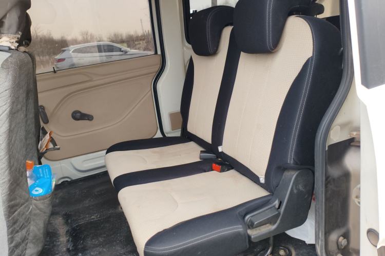 Used CHANGAN KUAYUE Xing V5 EV 2021 Luxury 7-Seater Passenger Van with Lingdian System Left Rear Seat