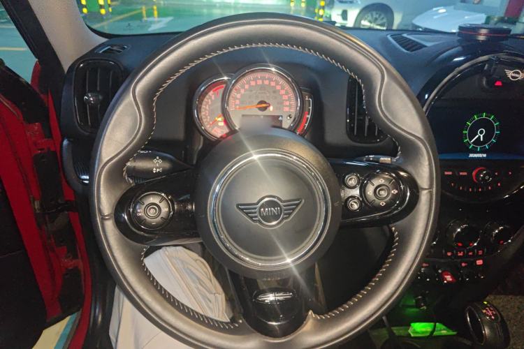 Used MINI Countryman 2018 1.5T COOPER Artist
