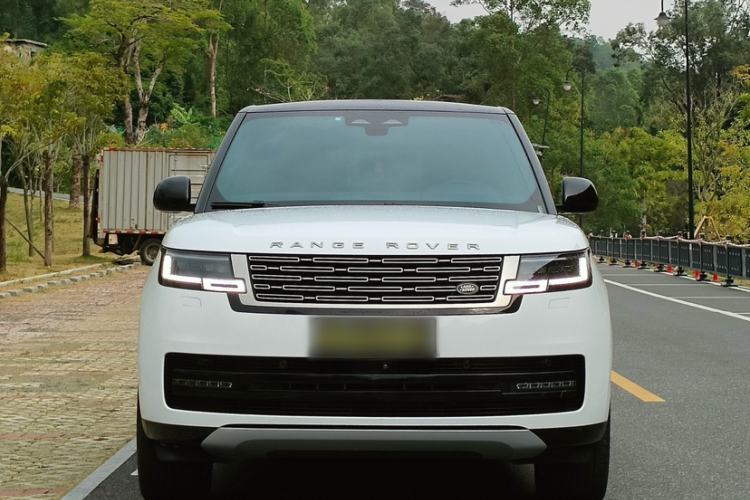 Used Land Rover Range Rover 2024 3.0 L6 360 PS Grand Edition