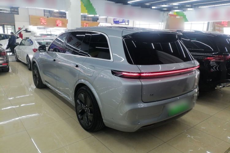 Used Li Auto L8 2023 Pro Model
