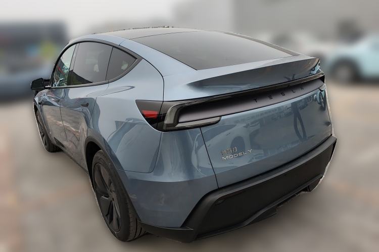 Used Tesla Model Y 2025 Rear-Wheel Drive First Edition