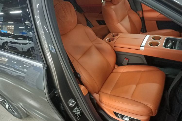 Used Li Auto L8 2023 Pro Model
