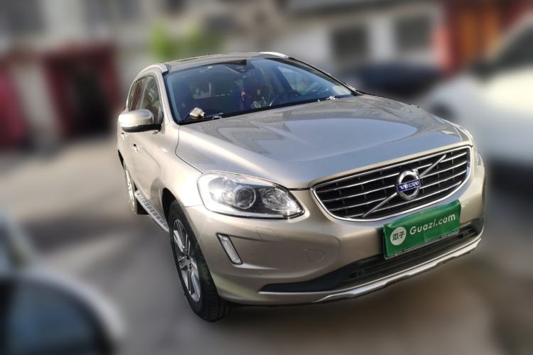 Used Volvo XC60 2015 T5 Smart Upgrade Model
