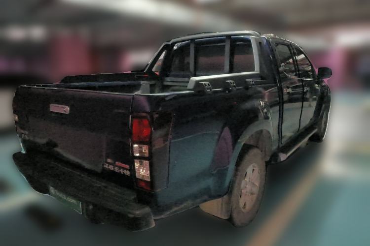 Used Isuzu D-MAX 2020 2.5T Two-Wheel Drive Automatic Navigation Version China VI Emission Standard Extended Length JE4D25Q6A
