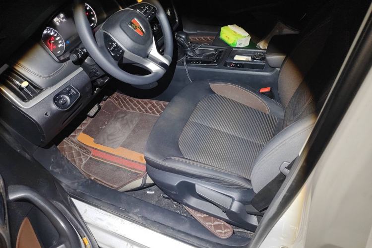 Used Roewe i6 2019 PLUS 1.6L CVT 4G Connected Luxury Deluxe Edition