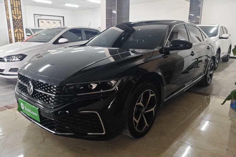 Used Volkswagen Passat 2025 Outstanding Model 380TSI Starry Dragon Edition