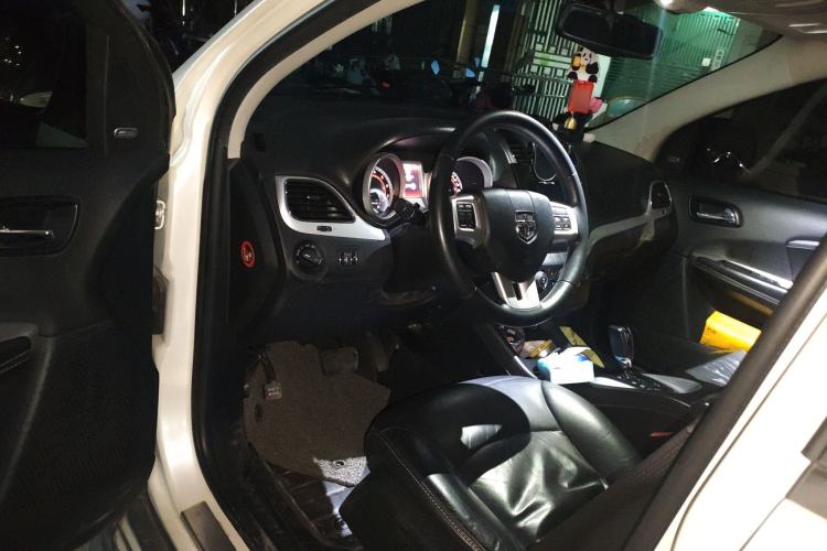 Used Dodge Journey 2013 2.4L Two-Wheel Drive Luxury Version