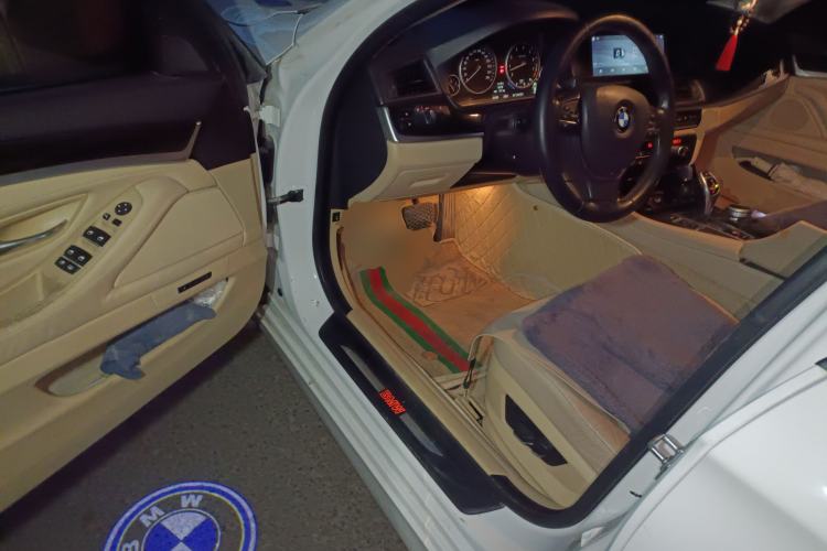 Used BMW 5 Series 2012 535Li Leading Model
