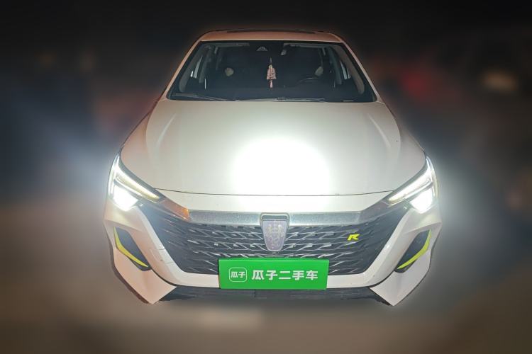 Used Roewe i6 MAX 2020 300TGI Automatic Supreme Edition with Cool Sunroof and Advanced Driving Features Front