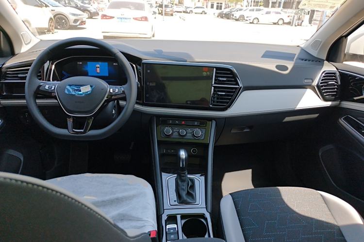 Used Jetta VS7 2024 280TSI Automatic Pioneer Edition
