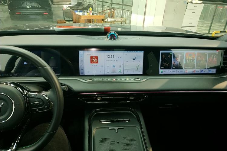 Used VOYAH FREE 2025 318 318 km Rear-Drive Touring Edition
