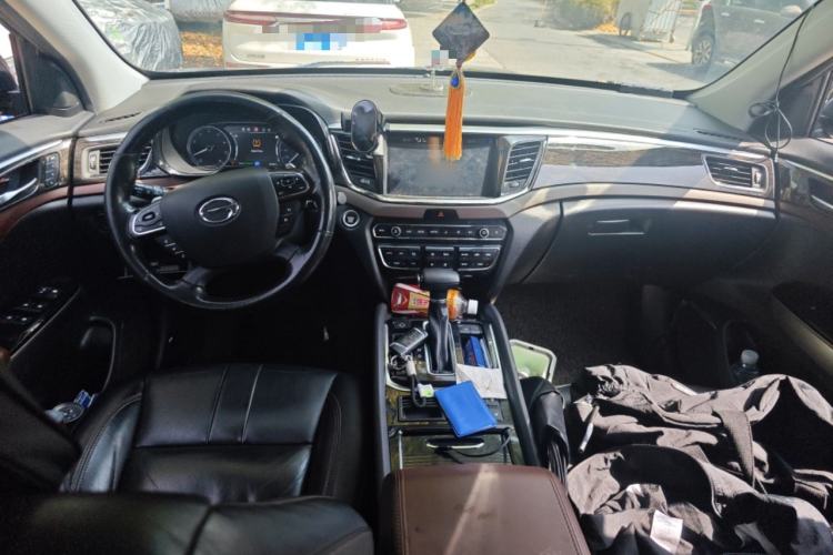 Used GAC Trumpchi GS8 2017 320T Two-Wheel Drive Luxury Smart Connectivity Version (7 Seats)