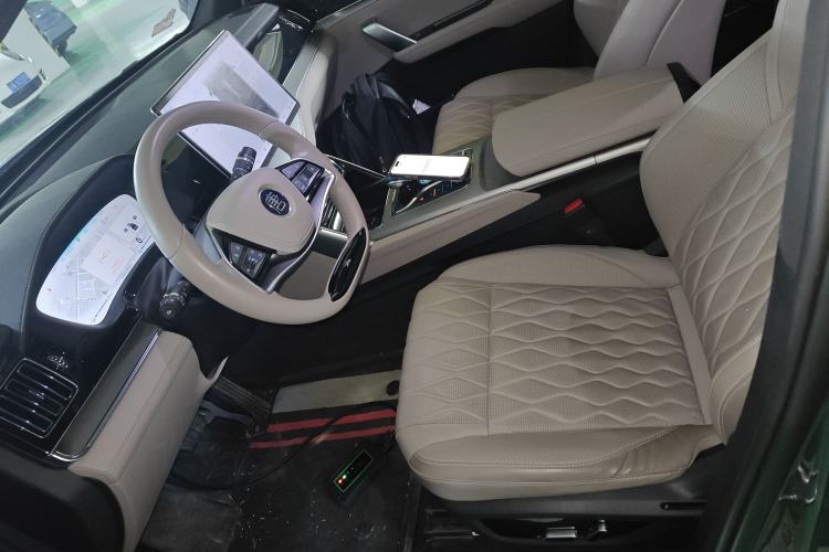 Used BYD Tang New Energy 2024 DM-i Glory Edition 112KM Prestige Model