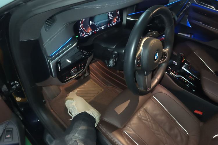 Used BMW 6 Series GT 2021 630i M Sport Grand Touring Edition Driver Seat