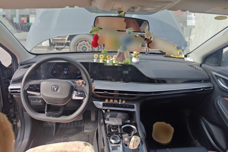 Used Changan Eado 2024 PLUS Blue Whale NE 1.4T GDI DCT High-Energy Edition
