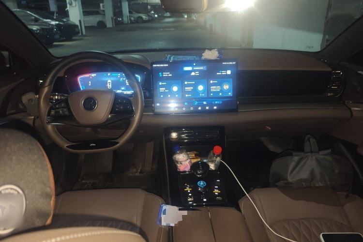 Used BYD Han 2022 DM-i 121KM Prestige Model

