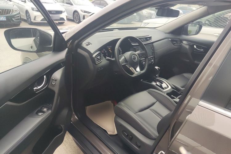 Used Nissan X-Trail 2023 Classic 2.0L Two-Wheel Drive Smart Connect & Comfort Edition
