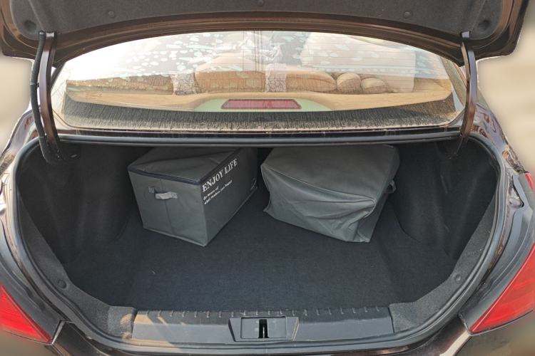 Used Geely Auto Emgrand 2017 Sedan Million Edition 1.5L Manual Luxury Model
