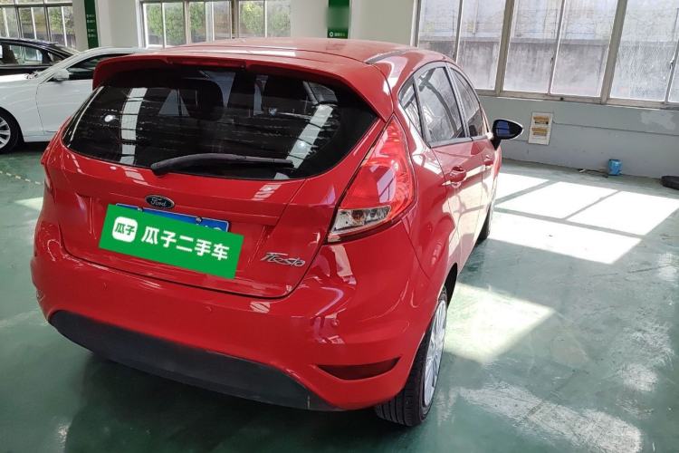 Used Ford Fiesta 2013 Hatchback 1.5L Manual Fashion Edition Rear Right 45 Deg