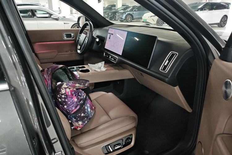 Used Li Auto L8 2025 Ultra Smart Refreshed Edition