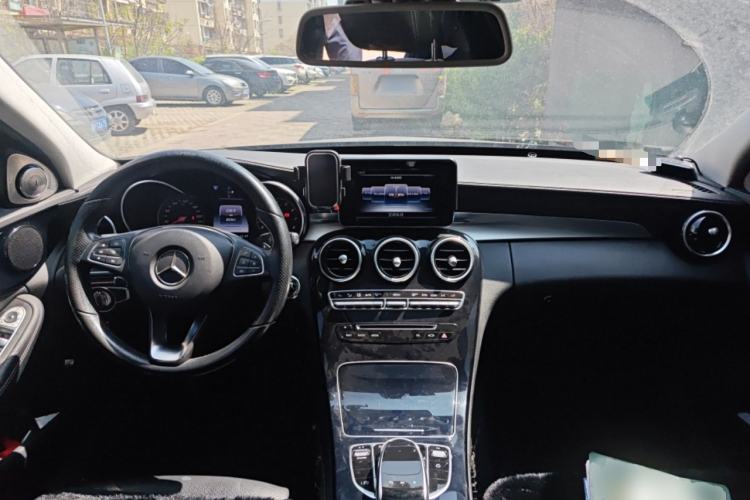 Used Mercedes-Benz C-Class 2017 Revised C 180 L Dynamic Sports Edition Center Console