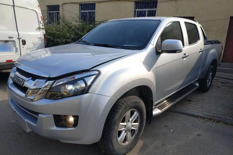 Used Isuzu D-MAX 2019 2.5T Two-Wheel Drive Manual Flagship Version China VI Emission Standard Extended Length JE4D25Q6A