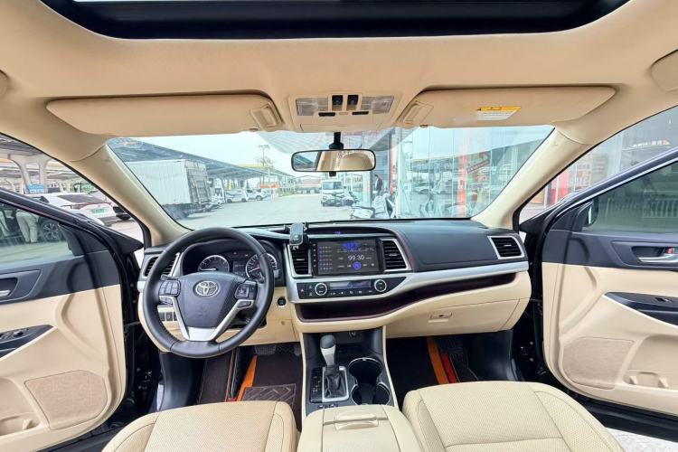 Used Toyota Highlander 2015 2.0T Two-Wheel Drive Luxury Edition 7 Seats