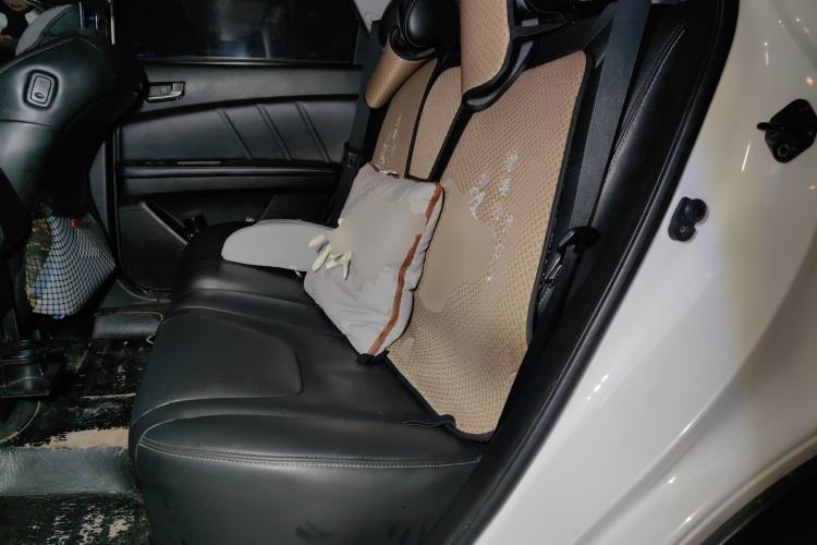 Used Luxgen U6 SUV 2015 1.8T New Innovation Upgrade Left Rear Seat