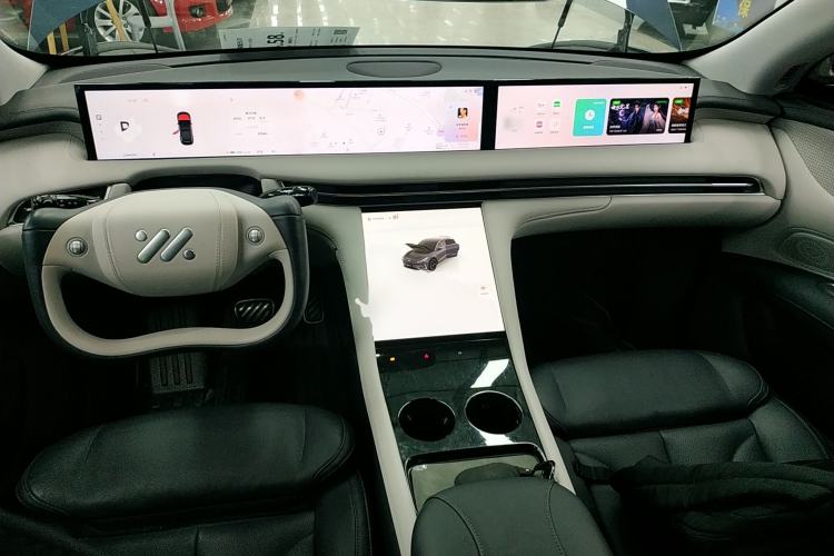 Used IM LS7 2023 100kWh Lux Rear-Drive Version