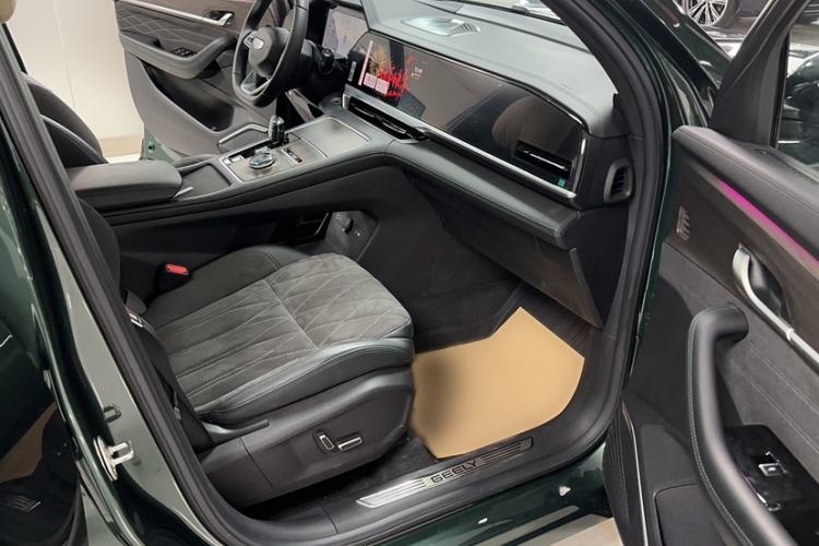 Used Geely Auto Monjaro L 2025 Dongfang Yao 2.0TD Automatic Lanxing Edition Interior 5