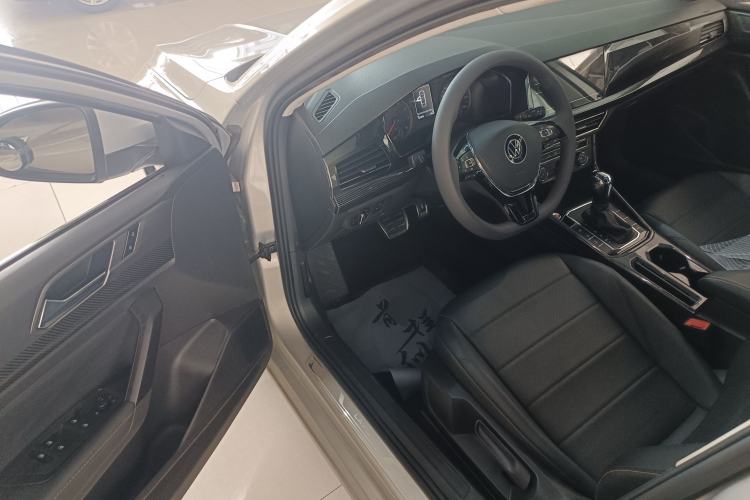 Used Volkswagen Lavida 2019 1.5L Automatic Comfort Edition China VI Standard Driver Seat