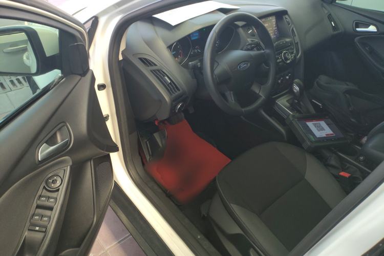 Used Ford Focus 2012 Hatchback 1.6L Automatic Comfort Model Driver Seat