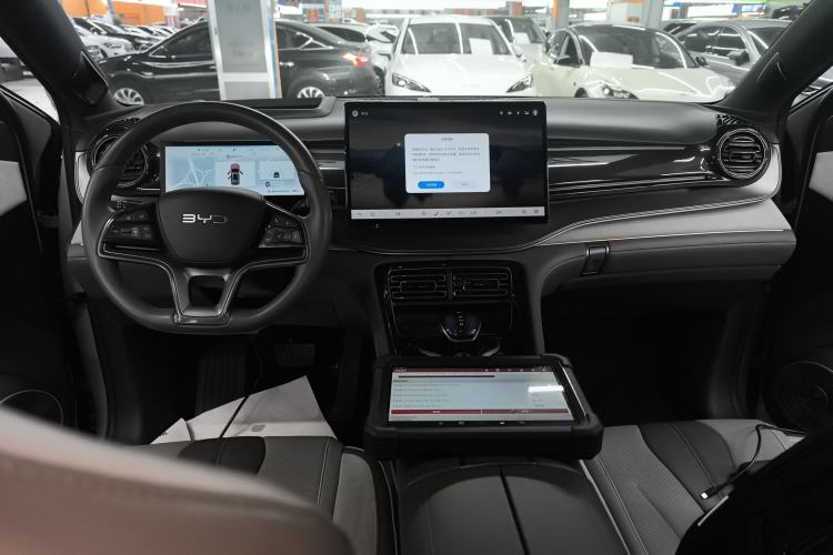 Used BYD Frigate 07 2024 HONOR Edition DM-i 205KM Flagship Model