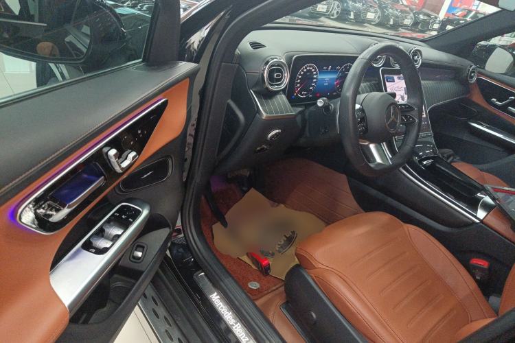 Used Mercedes-Benz GLC 2023 GLC 300 L 4MATIC Dynamic Edition 5-seater Driver Seat