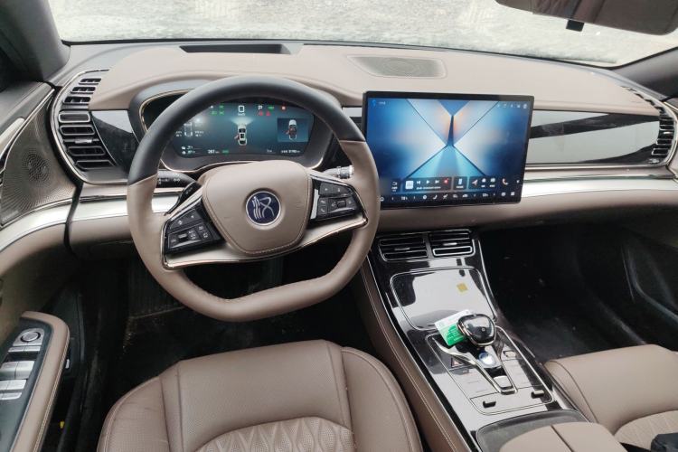 Used BYD Han 2025 DM-i Intelligent Driving Edition 125KM Prestige Model