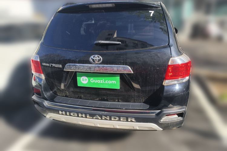 Used Toyota Highlander 2012 2.7L Two-Wheel Drive 7-Seater Luxury Edition Rear