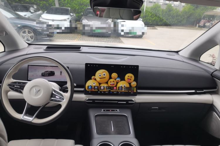 Used VOYAH Dream 2025 PHEV Four-Wheel-Drive Flagship Version – Qiankun Edition
