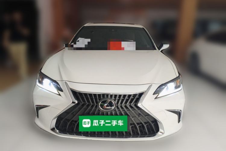 Used Lexus ES 2023 200 Excellence Edition