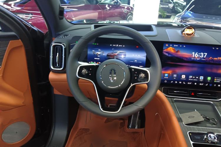 Used Hima AITO M9 2025 Extended-Range Ultra Version 52 kWh 6-Seater Steering Wheel