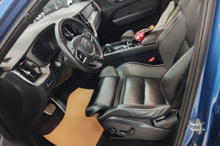 Used Volvo XC60 New Energy 2021 T8 E-Drive Hybrid Smart & Dynamic Edition