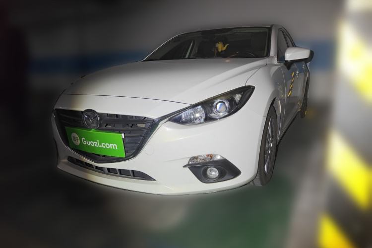 Used Mazda 3 Axela 2014 Sedan 1.5L Automatic Luxury Model