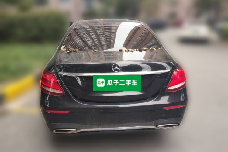 Used Mercedes-Benz E-Class 2016 E 300 L Sporty and Stylish Model