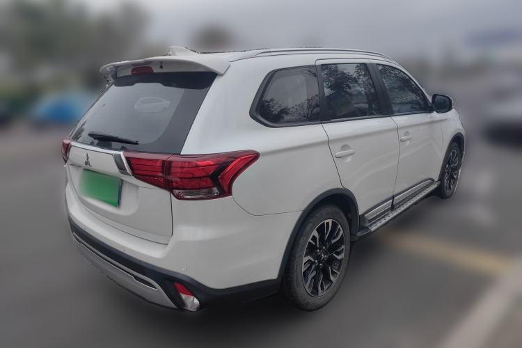 Used Mitsubishi Outlander 2019 2.0L Two-Wheel Drive Comfort Edition 5 Seats China V Standard
