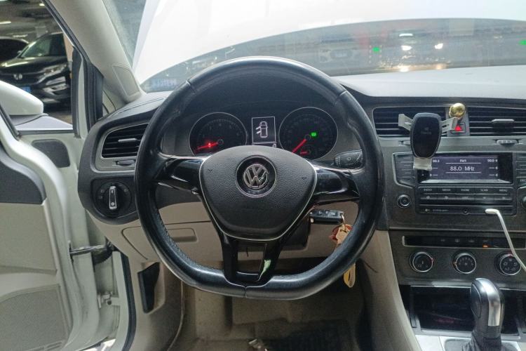 Used Volkswagen Golf 2014 1.6L Automatic Comfort Model
