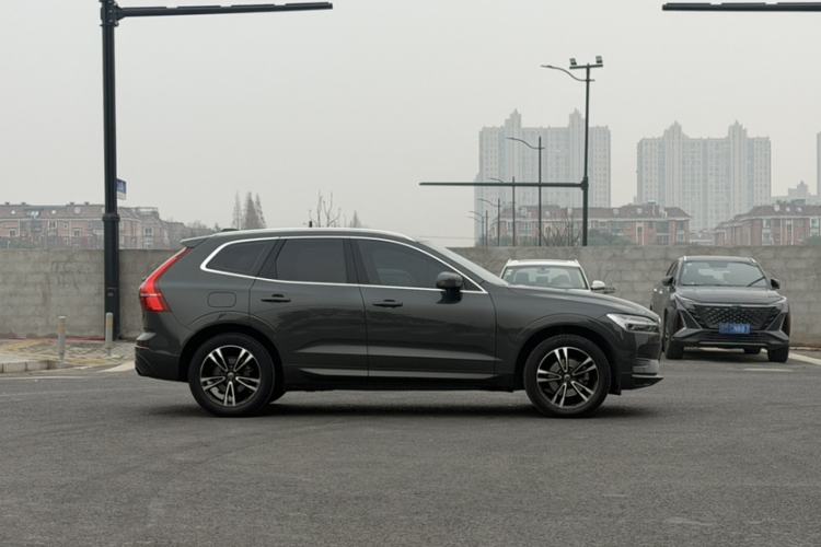 Used Volvo XC60 2019 T5 4x4 Smart Edition China V Standard